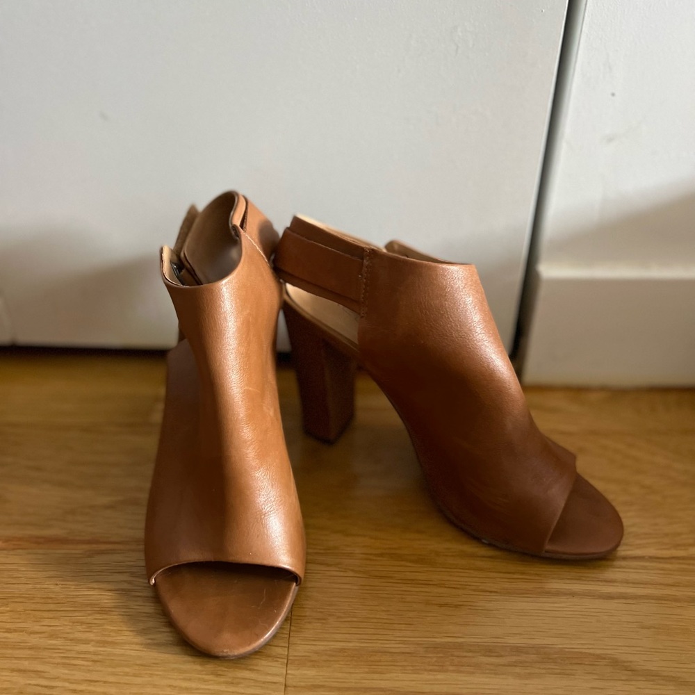 Beige Aldo Heels